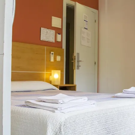 Ekia Pentsioa Guest house