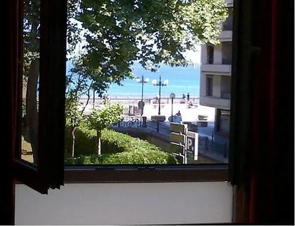 Pensión Ekia Pentsioa Zarautz