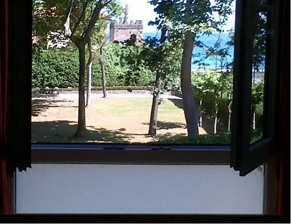 Ekia Pentsioa 2* Zarautz